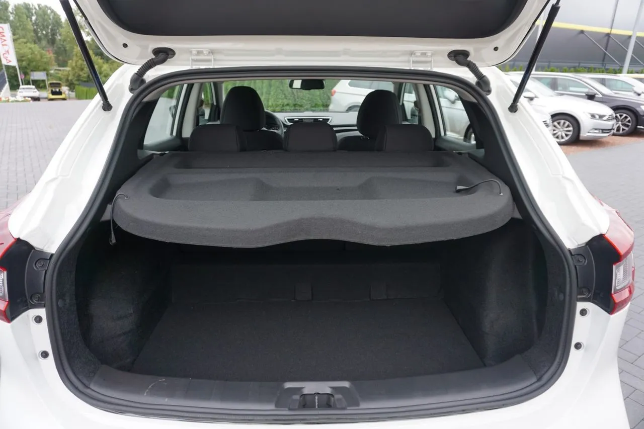 Nissan Qashqai 1.3 DIG-T...  Image 7