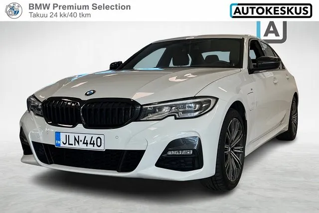 BMW 330 330 G20 Sedan 330e iPerformance Launch Edition M Spo Image 1