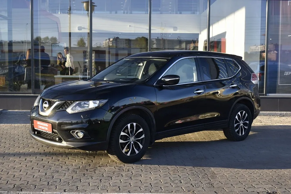 Nissan X-Trail Image 1